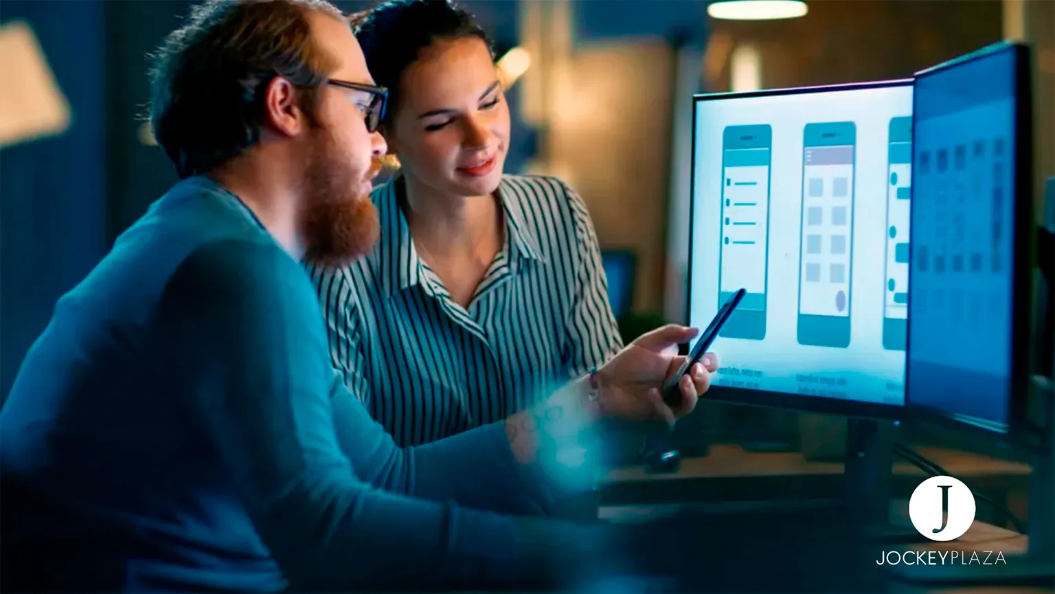 Colaboradores del grupo Intercorp conectados al festival de innovación FEST a través de la plataforma web.